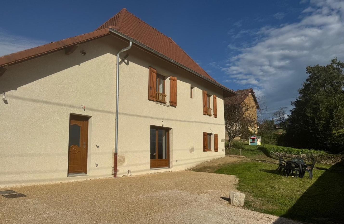 Maison Leonora Saint-Genix-sur-Guiers Bagian luar foto